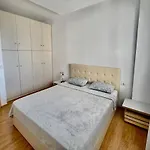 4 Seasons Sea View Апартаменты Саранда