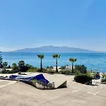 4 Seasons Sea View