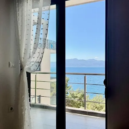 4 Seasons Sea View Apartamento Sarandë
