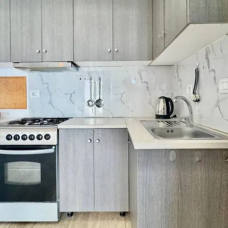 4 Seasons Sea View * Sarandë