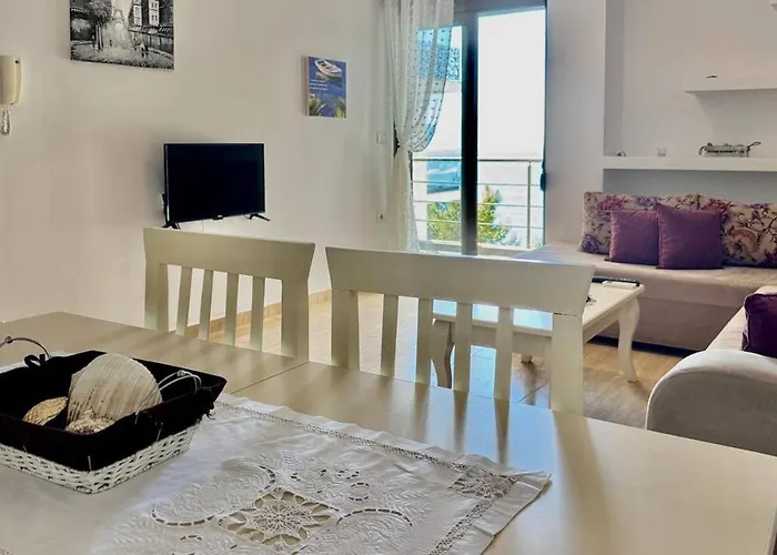 4 Seasons Sea View * Saranda