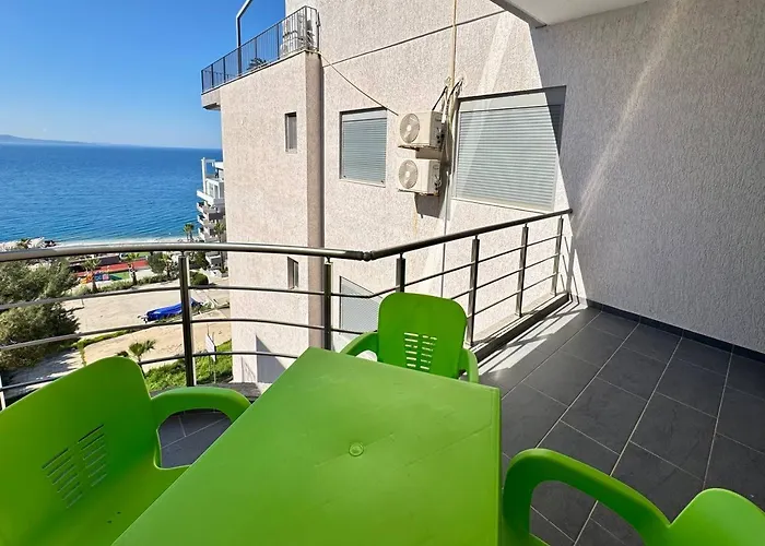 4 Seasons Sea View *